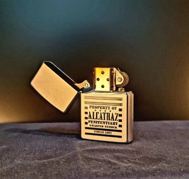 ZIPPO ALCATRAZ - Foto 5