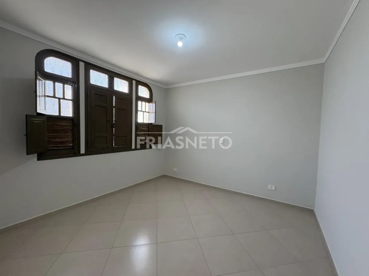 Casa à venda no bairro Centro - Foto 4