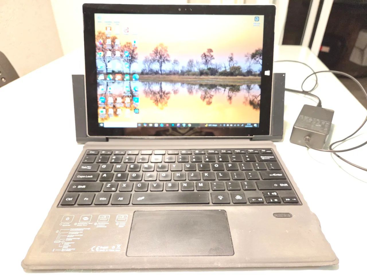 Microsoft surface Pro 3 i3 4gb com docking station - Notebooks