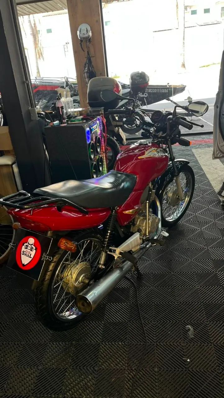 Moto 125 vermelha 2002