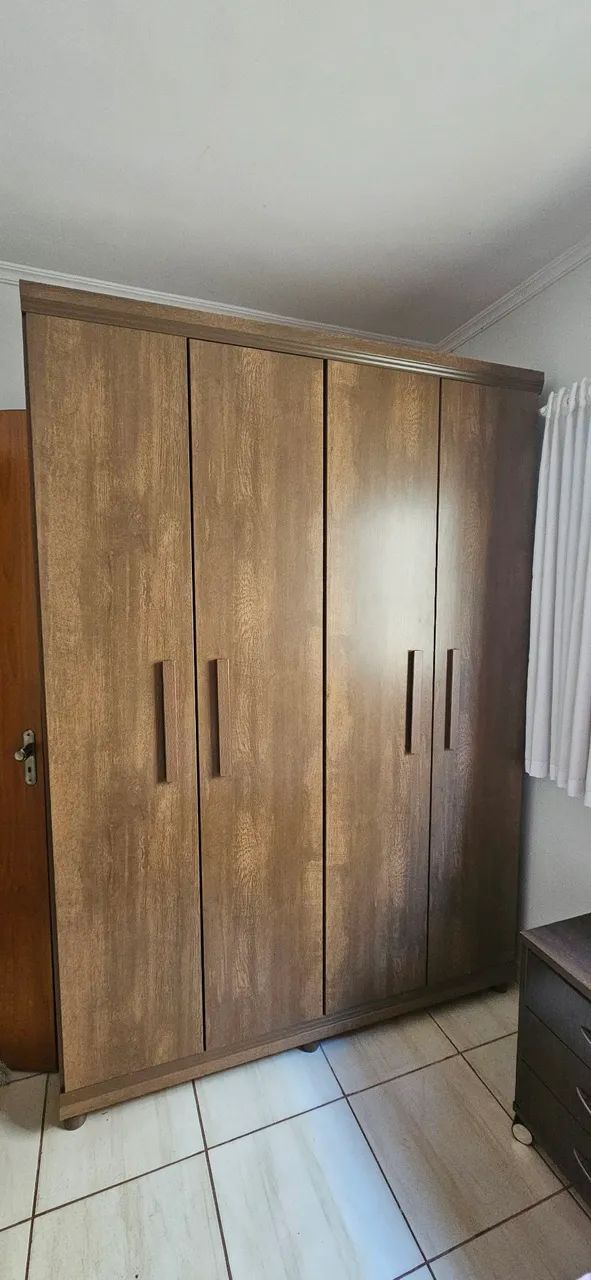 Guarda Roupa 4 portas
