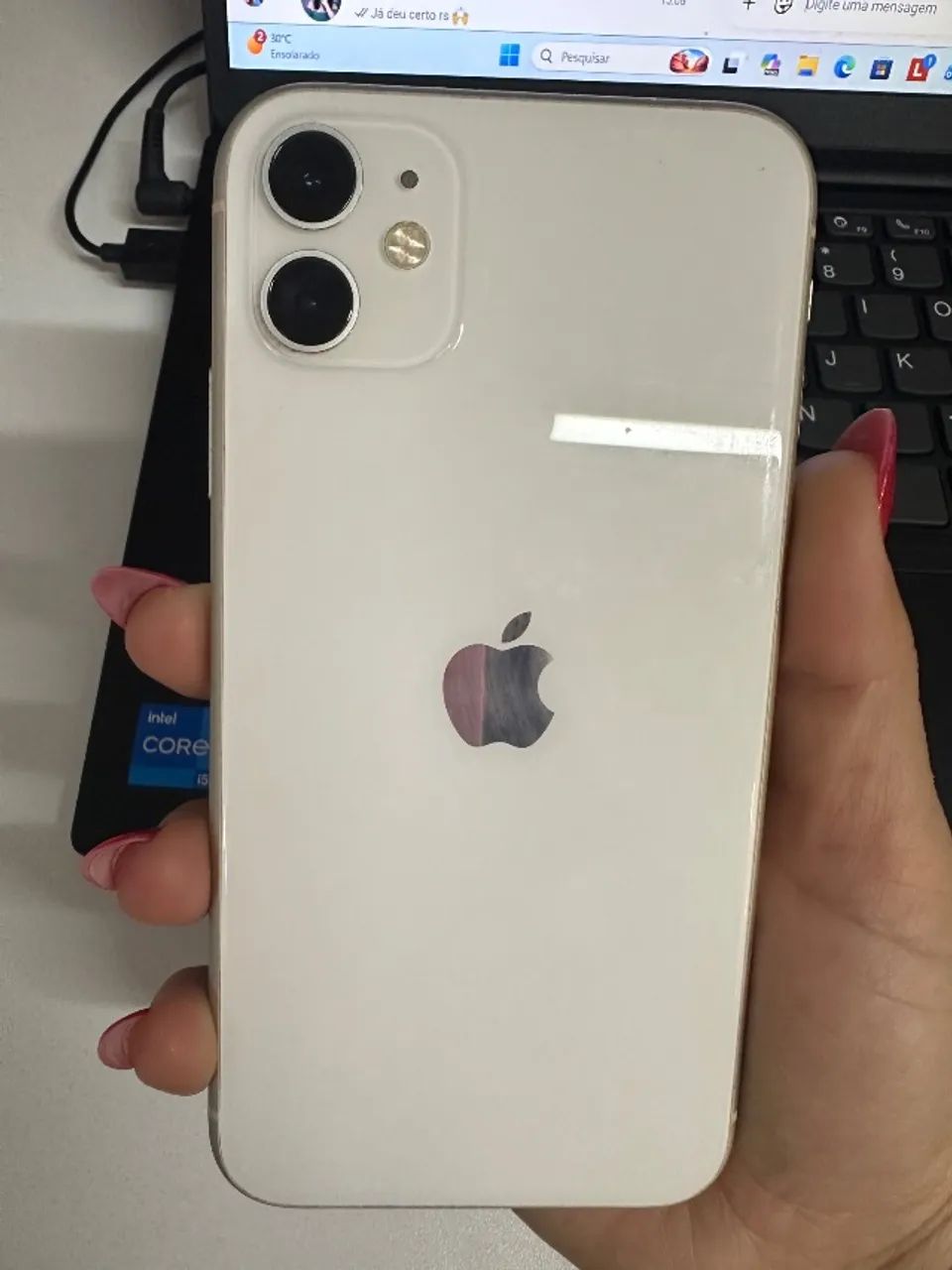 Vendo IPhone 11 256 gigas funcionando normalmente  - Foto 2