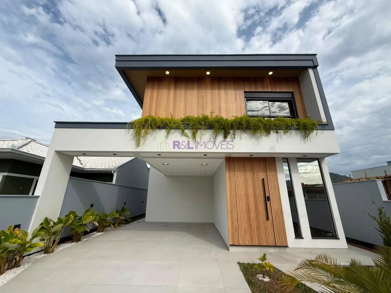 Belíssima casa 138m2 e 3 suítes - Forquilhas, São José - Foto 2