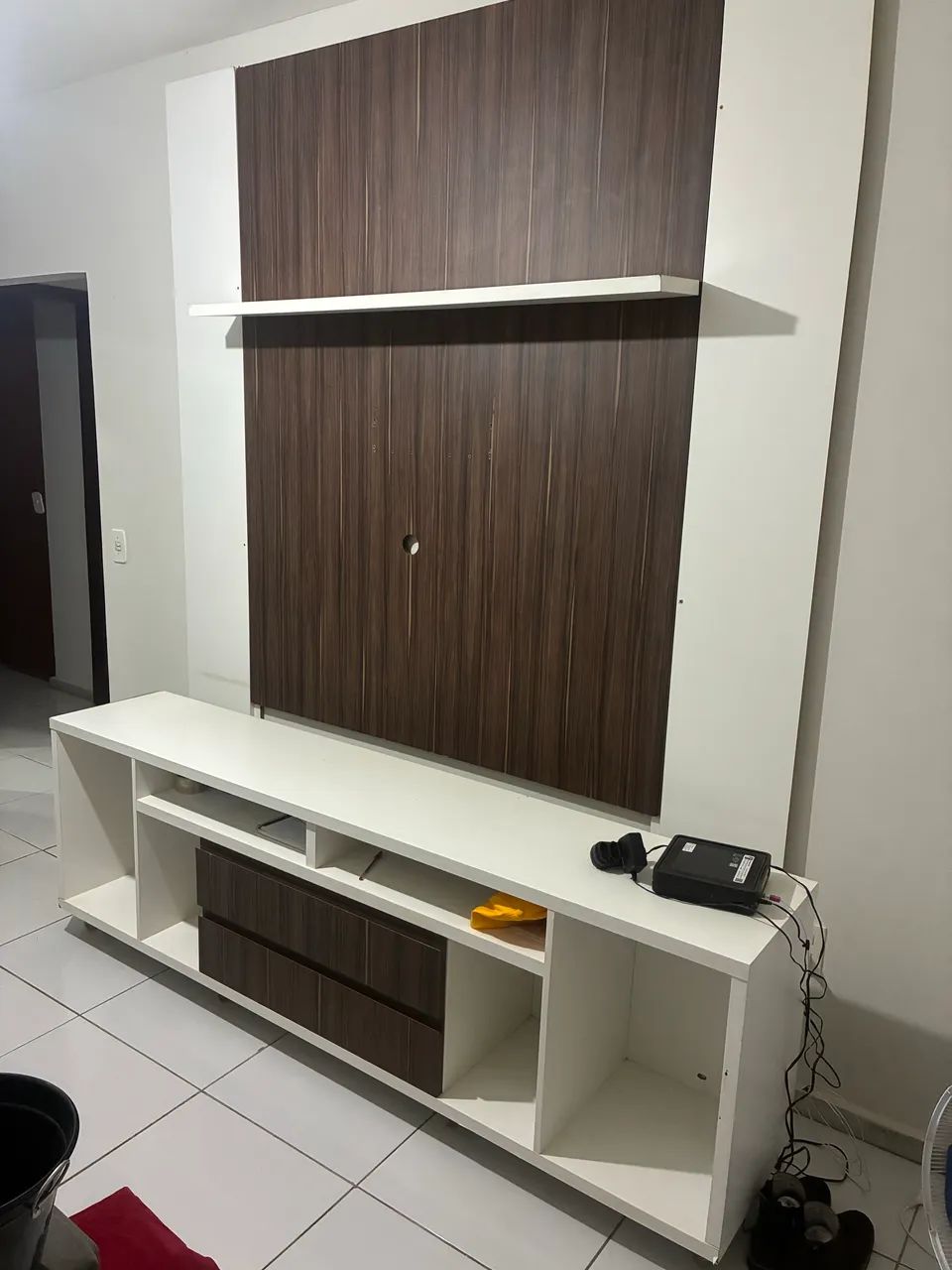 Rack com rodinhas + painel totalmente em MDF - Foto 4