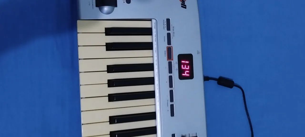 teclado controlador mid m.audio.4.8