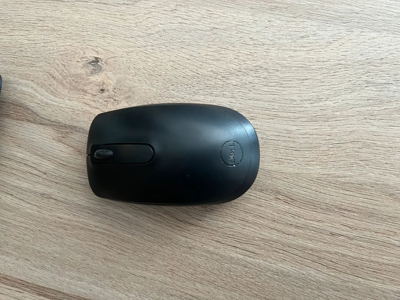 Monitor Philips Led 18.5 HDMI + Teclado e Mouse Dell - Foto 4