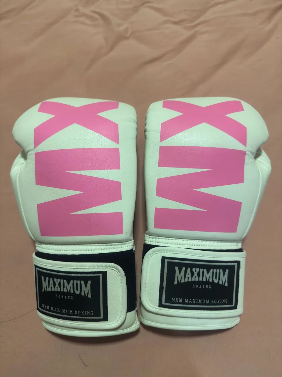 Luva de Muay Thai/Boxe Maximum - Branca e Rosa