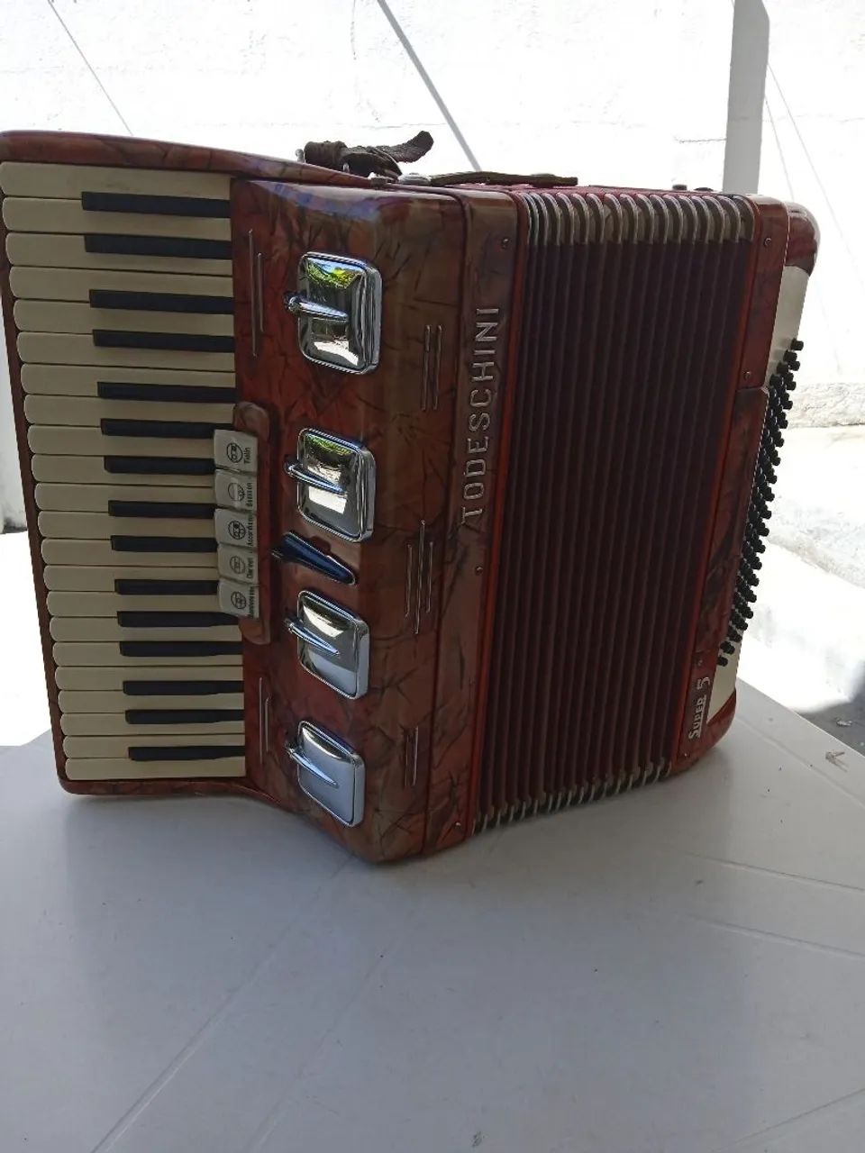 Acordeon Todeschini super 5 80 baixos 