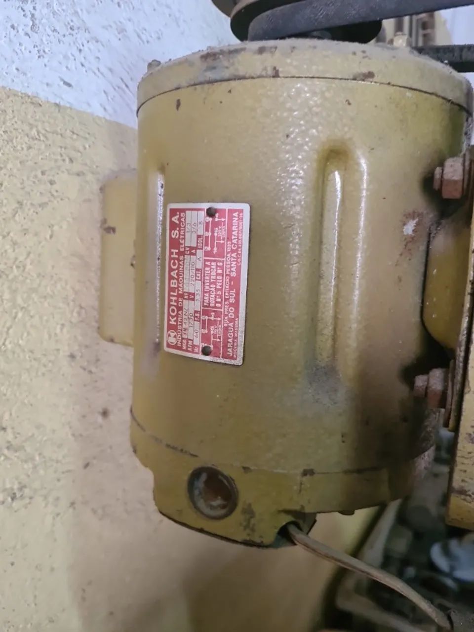 Furadeira de bancada industrial Helmo FB-16, 16 mm, com motor Kohlbach - Foto 4