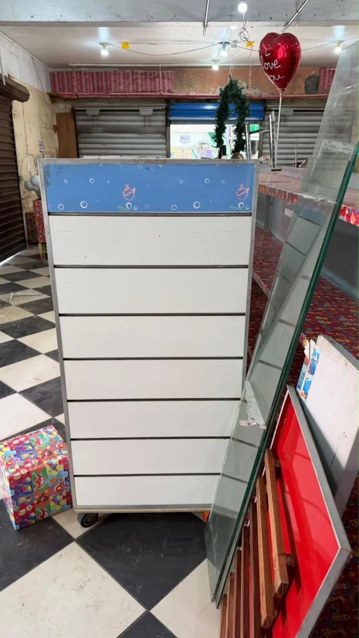 Vitrine, prateleiras e estantes - PARA VENDER LOGO - Foto 3