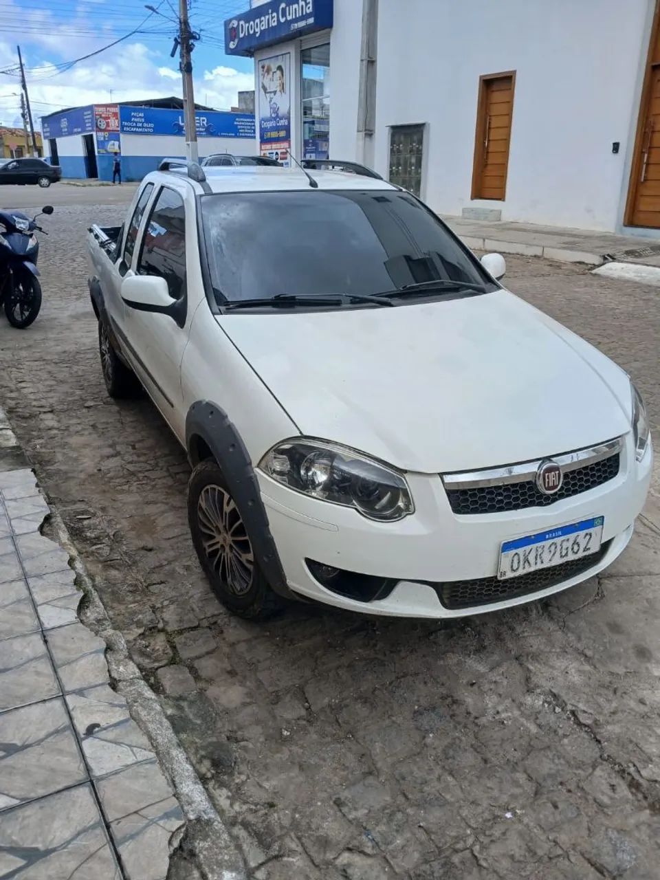 Fiat Strada Trekking 1.6 16V Flex CE 2013 - Foto 2