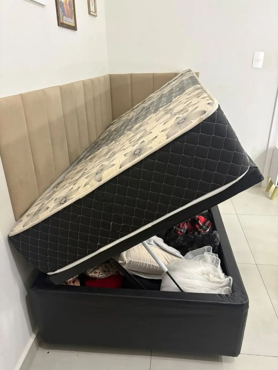 Vendo cama Baú solteiro com colchão de molas. - Foto 3