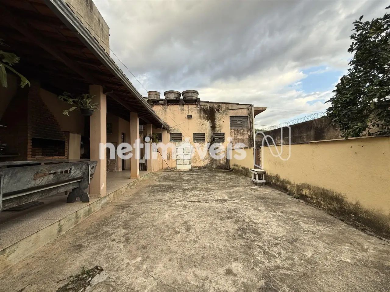 LOTE COM 03 LOJAS E ÁREA EXTERNA À VENDA NO BAIRRO CACHOEIRINHA - Foto 4