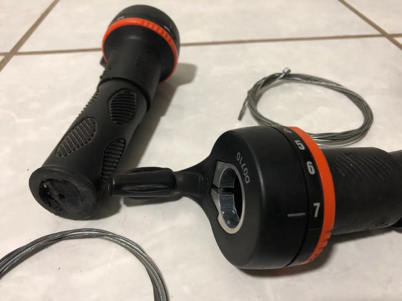 Alavanca Grip-Shift 21 V com cabos  - Foto 4