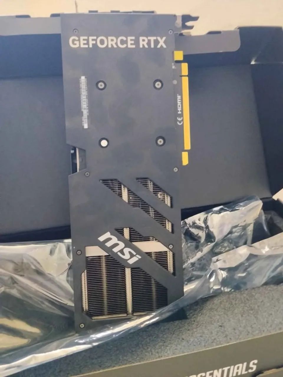 troco GEFORCE RTX 4060TI 8 GB - Foto 5