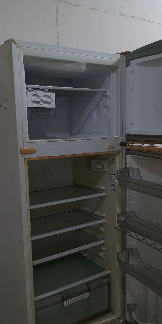 GELADEIRA BRASTEMP