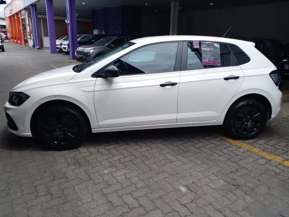 Volkswagen Polo Track 1.0 Flex 12V 5p, foto 4 de 9