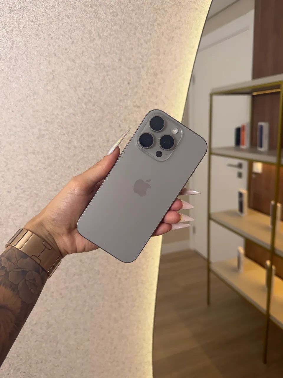 iPhone 16 Pro Titânio Natural 