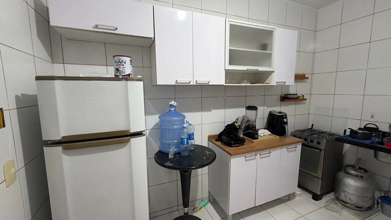 Armário semi novo 