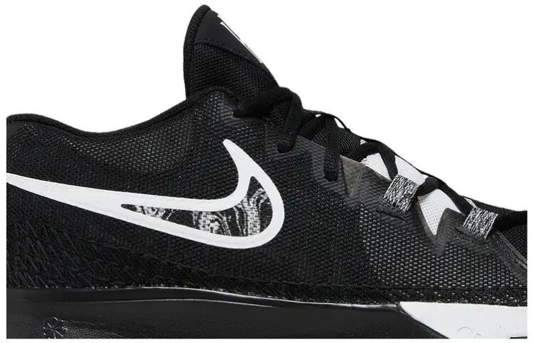 Tenis Basquete Nike Kyrie Flytrap 6 'Black White' DM1125-001 Tam 9.5/41 - Foto 3