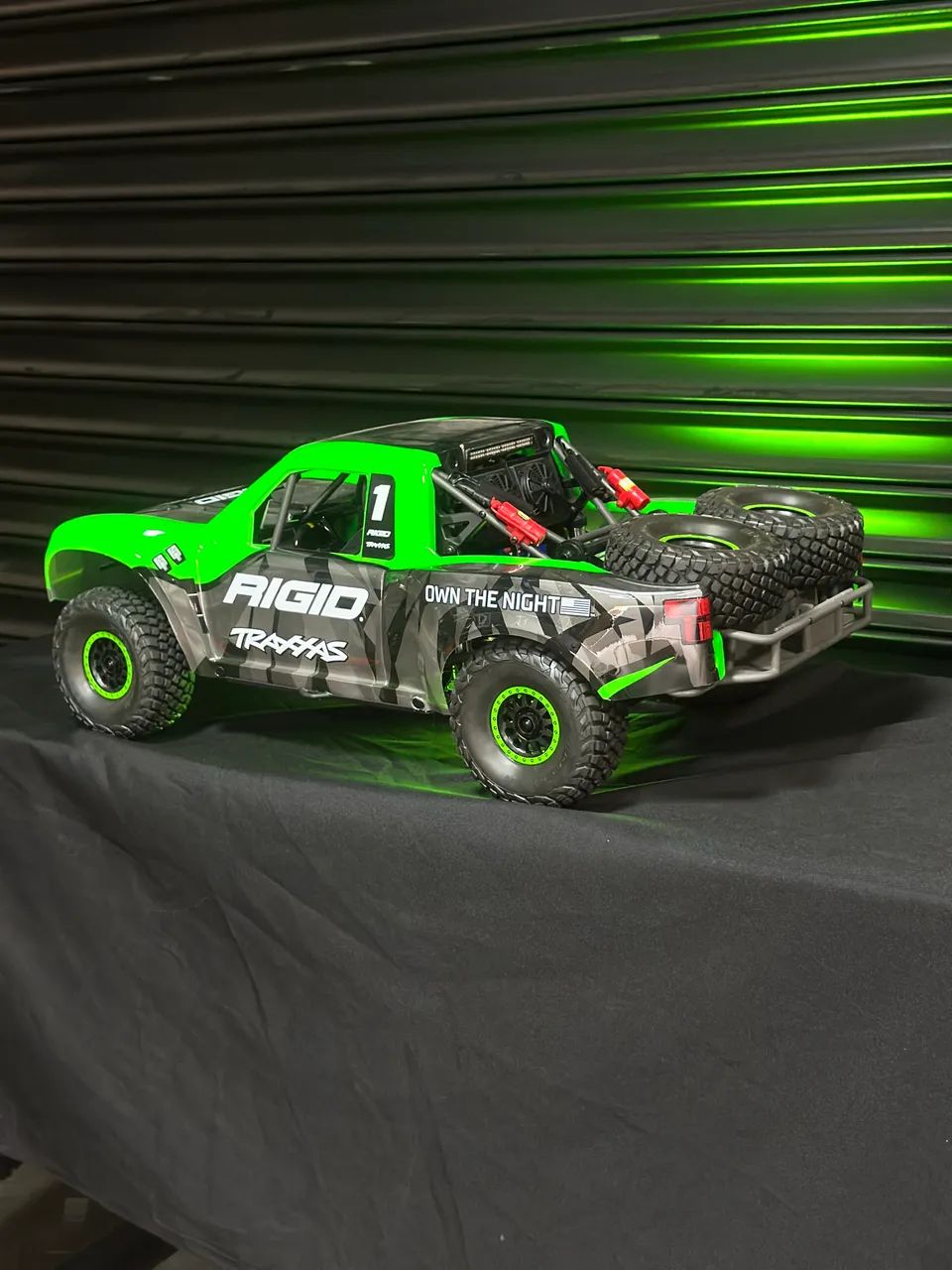 Automodelo Traxxas UDR Rigid Nova  - Foto 3