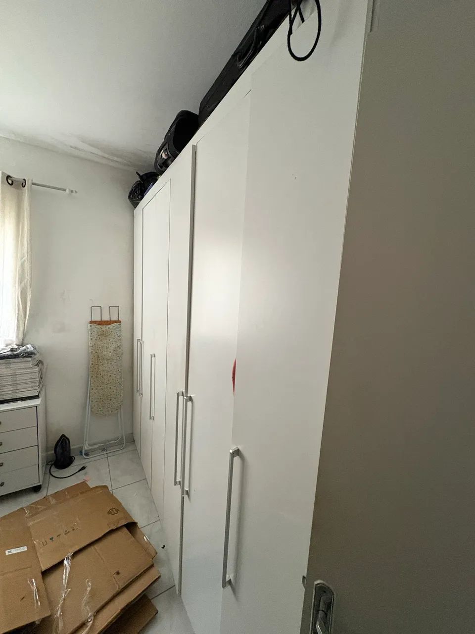 Guarda-roupa 6 portas