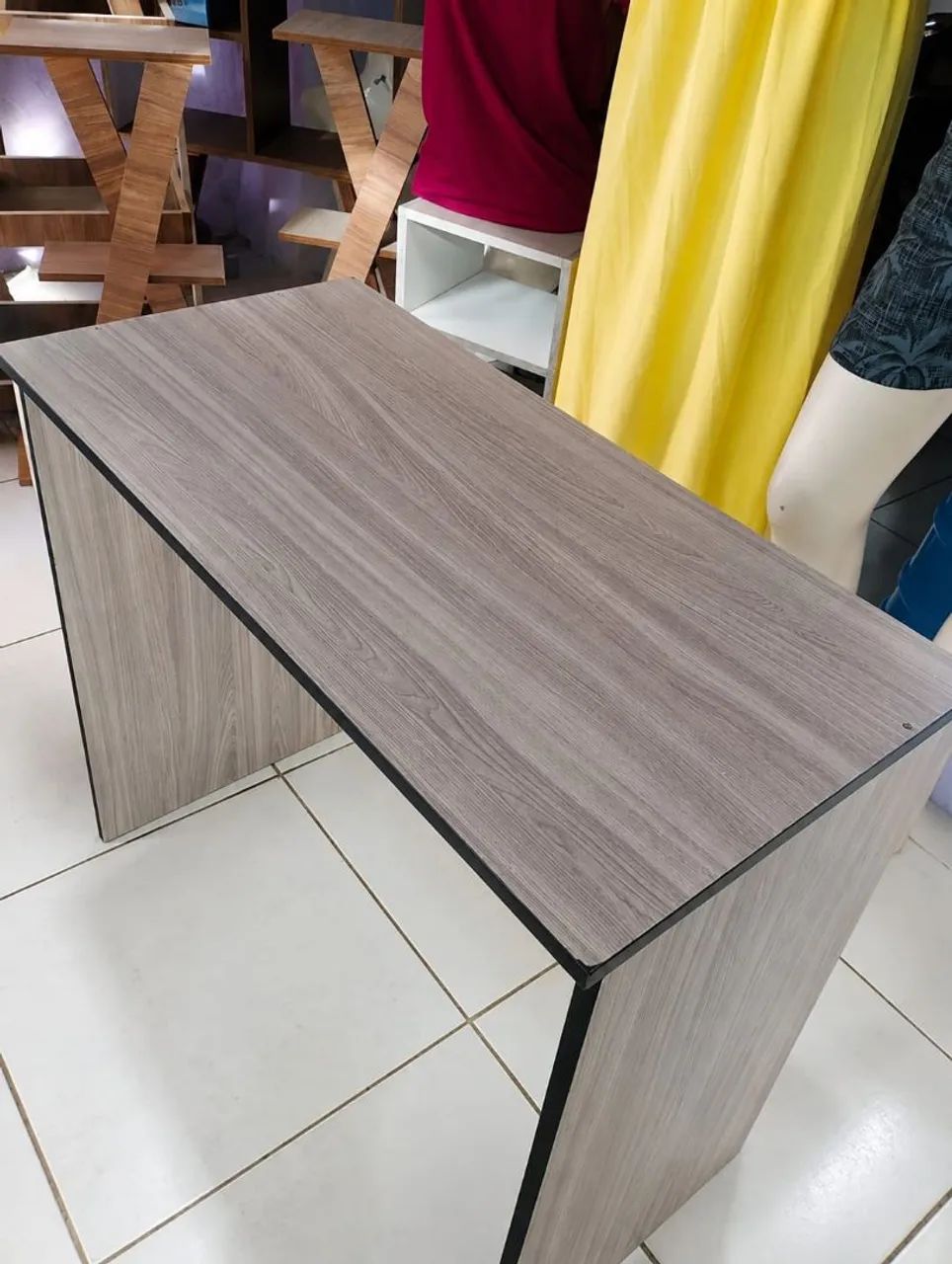 Mesa escrivaninha 