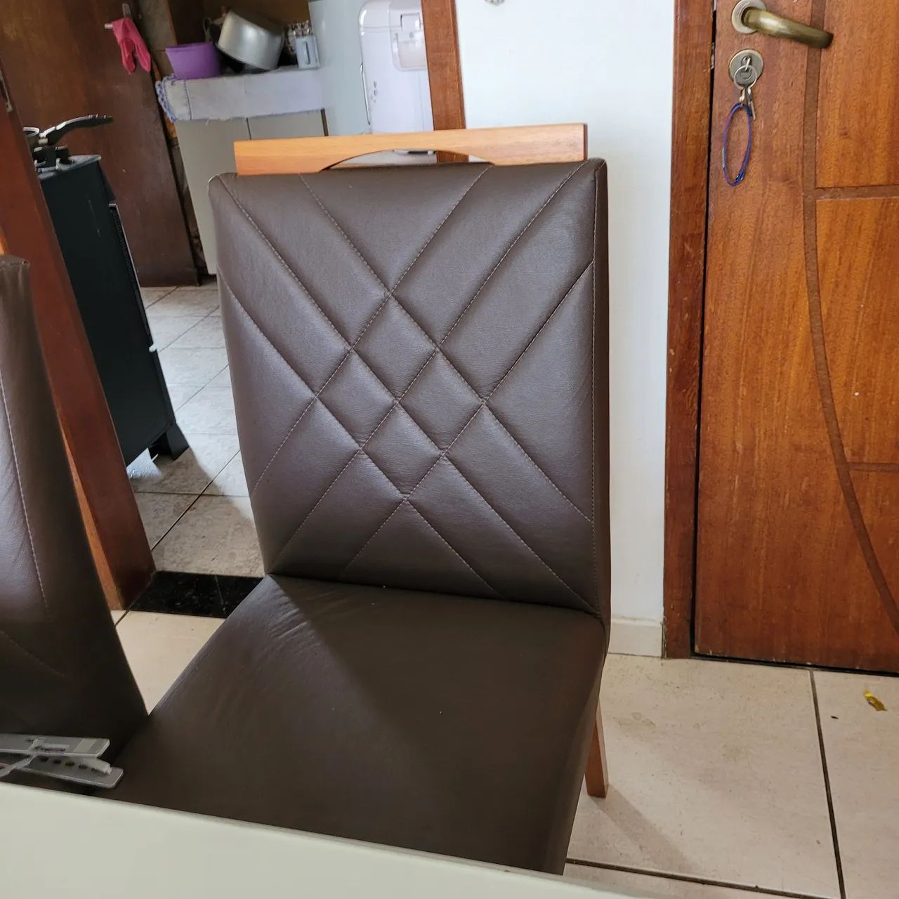 Mesa de vidro de 6 cadeiras - Foto 3
