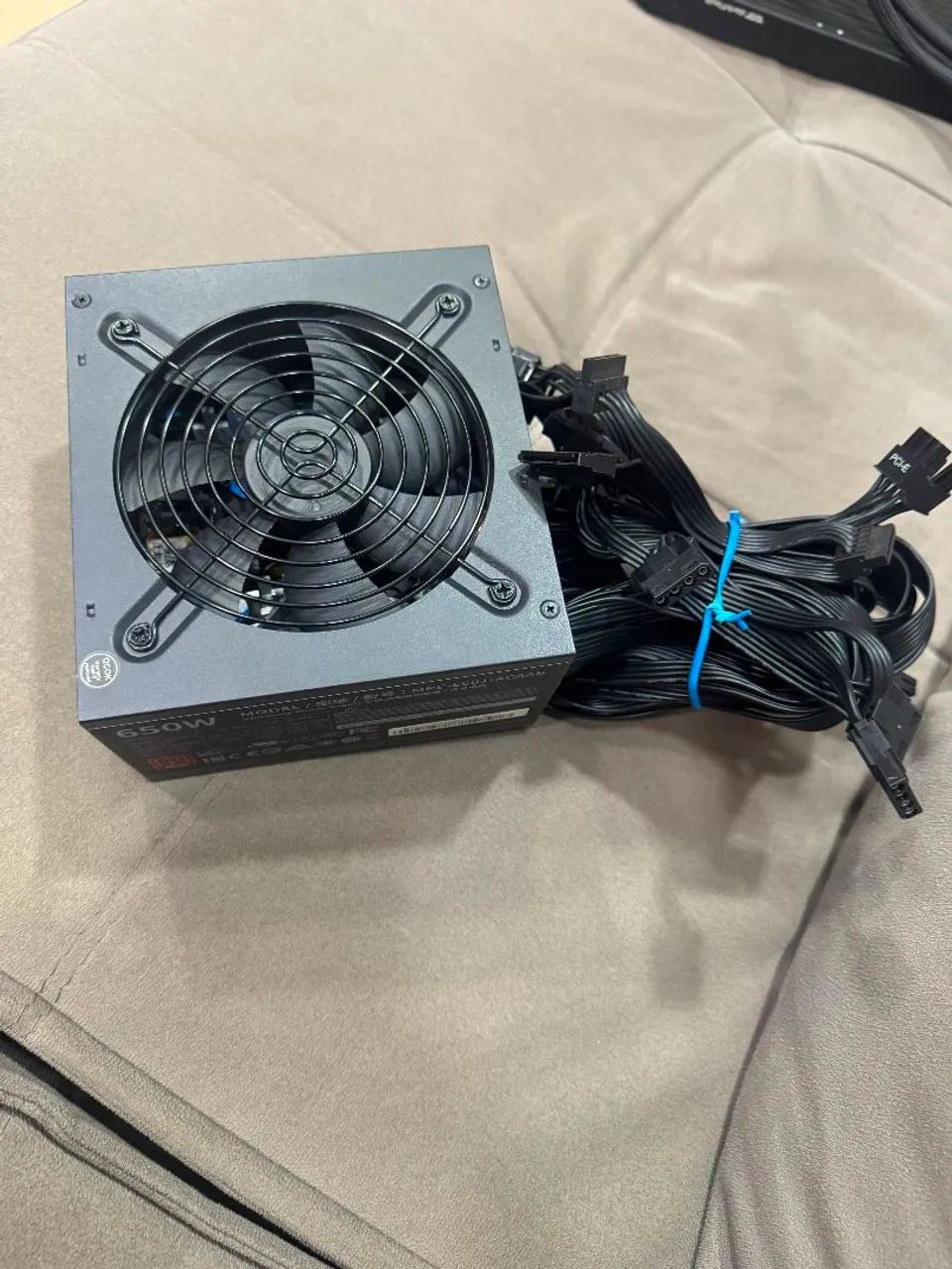 Fonte 650 80 plus 