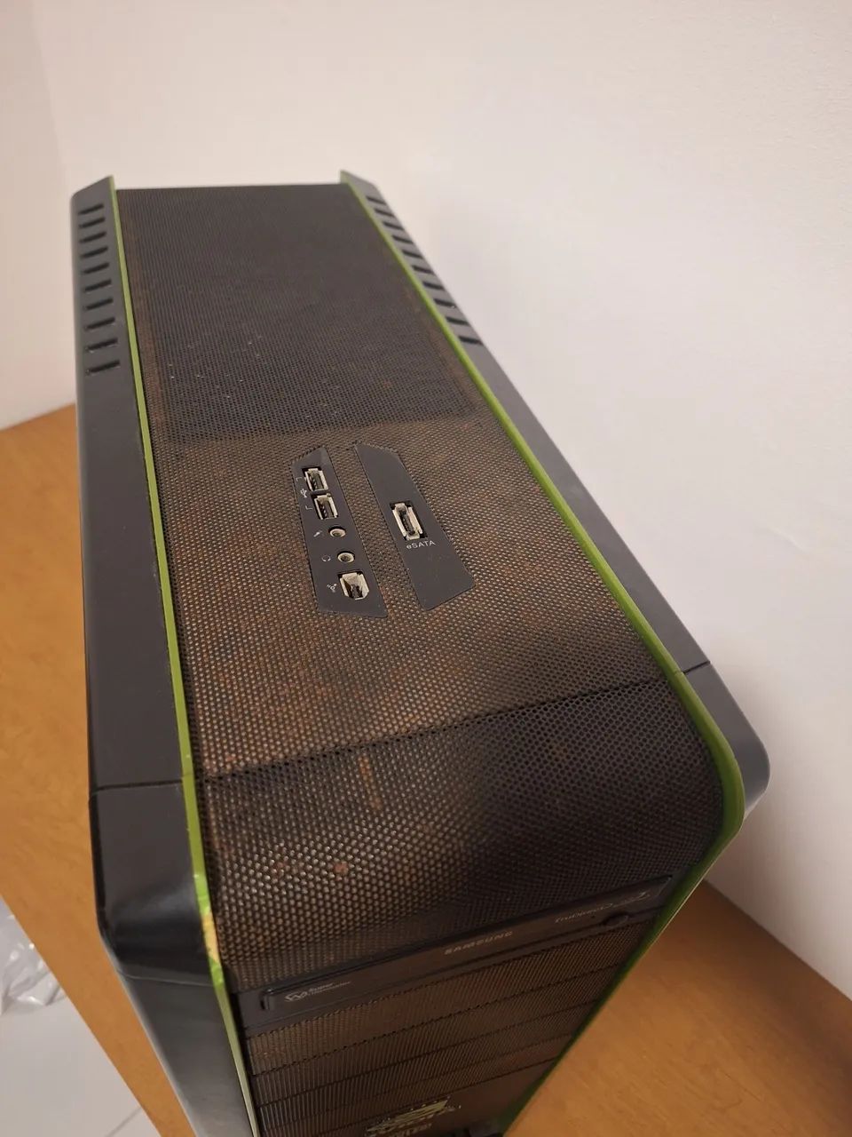 Gabinete CoolerMaster Nvidia Edition - Foto 5
