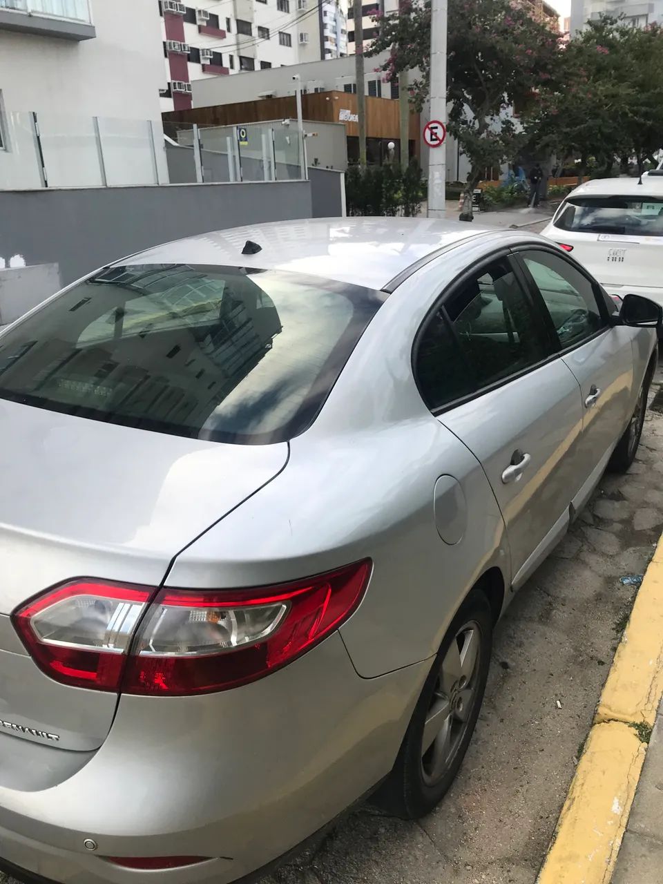 Renault Fluence Sed. Dynamique 2.0 16V Flex Mec. 2013 - Foto 3