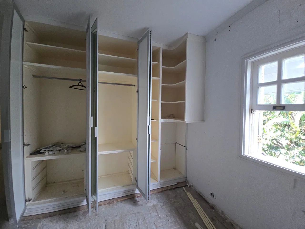 Guarda roupa espelhado usado - Foto 5