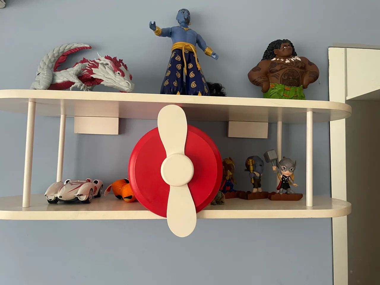 Prateleira avião Tok&Stok