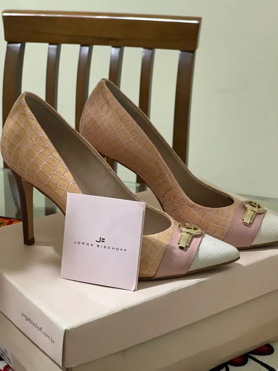 Scarpin Jorge Bischoff - Croco Rose. Nº 35 - Foto 4
