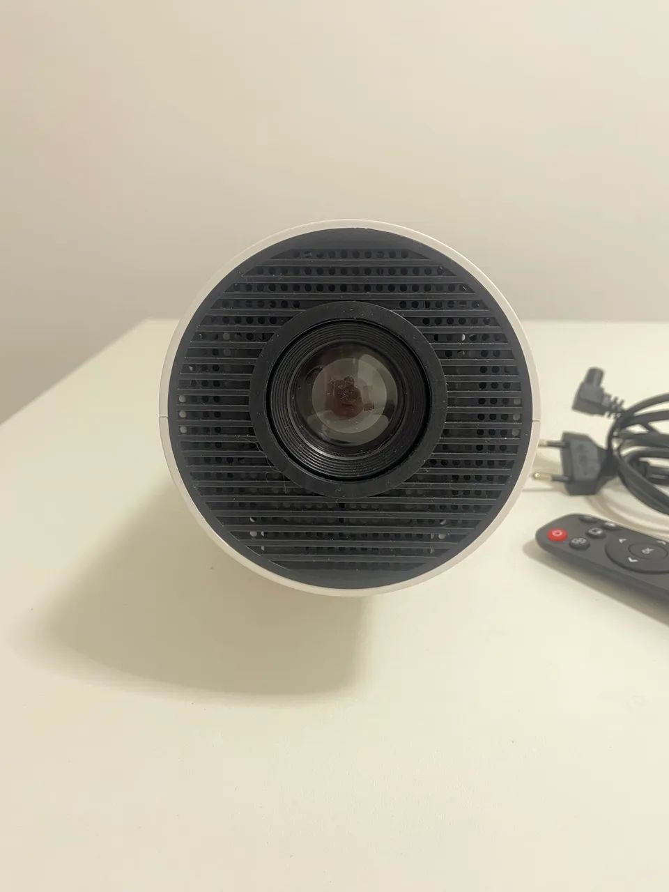Projetor Portátil LED Full HD 