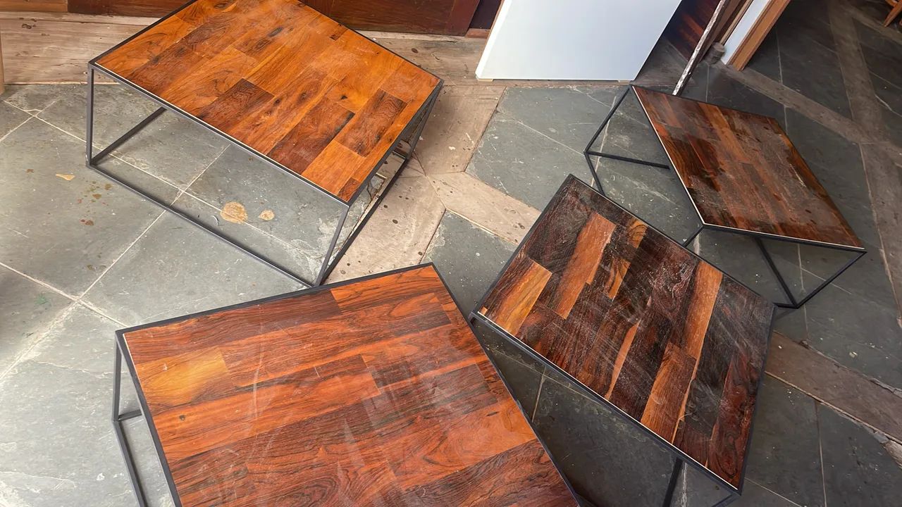 Mesa de canto jacarandá taqueado e ferro  - Foto 4