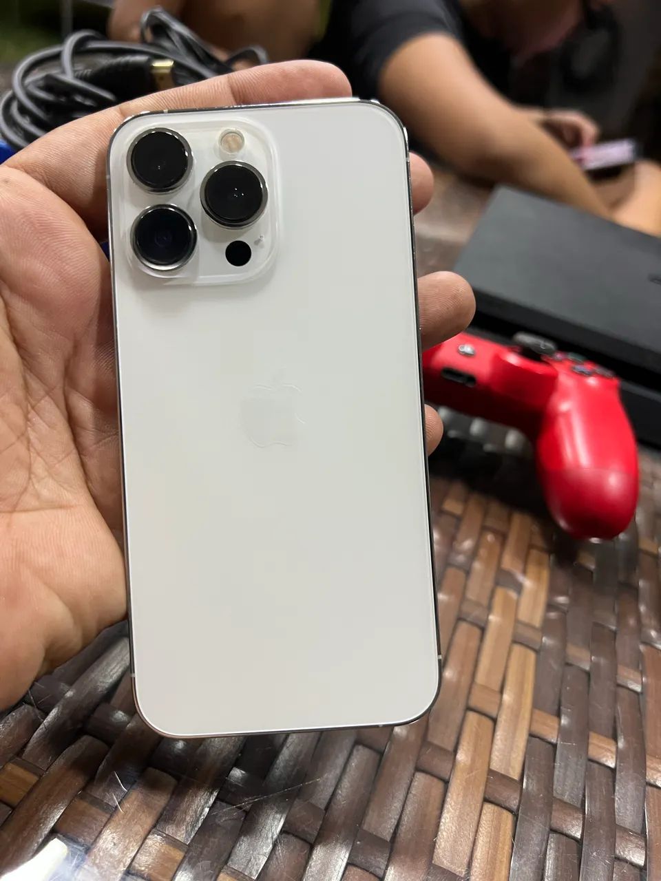 iPhone 13 Pro Muito Conservado - Foto 2