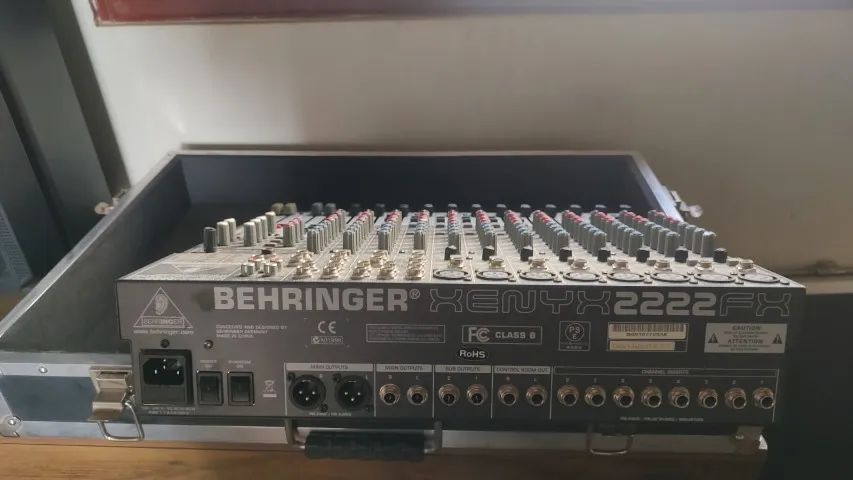 Mesa De Som Behringer X2222USB Xenyx (Com CASE)