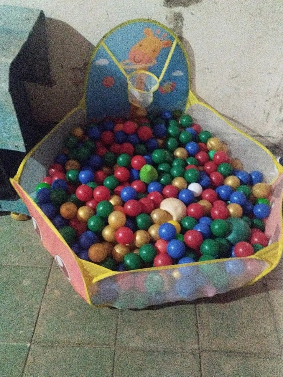 Vendo piscina de bolinhas