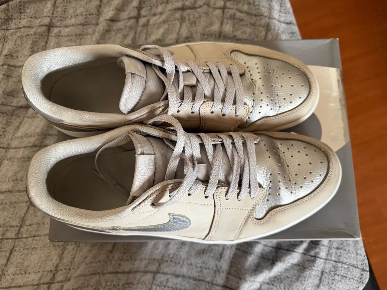 Nike Air Jordan 1 Low OG Neutral Grey Metallic Silver White - Foto 2