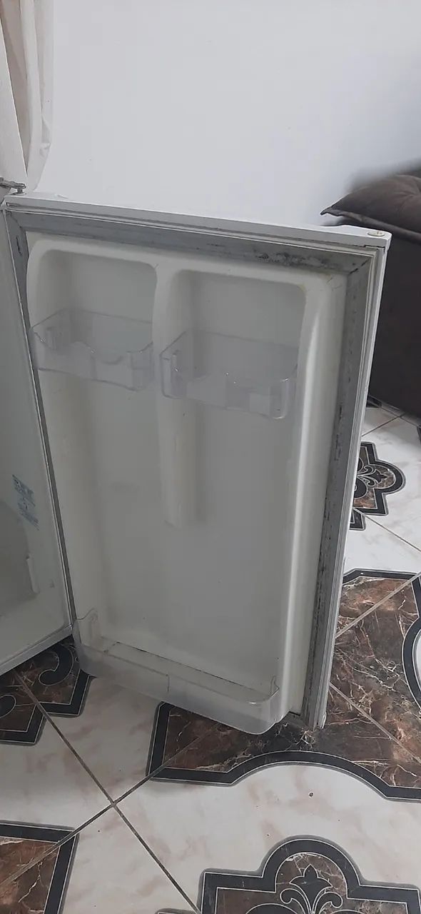Frigobar Electrolux 122L - Foto 4