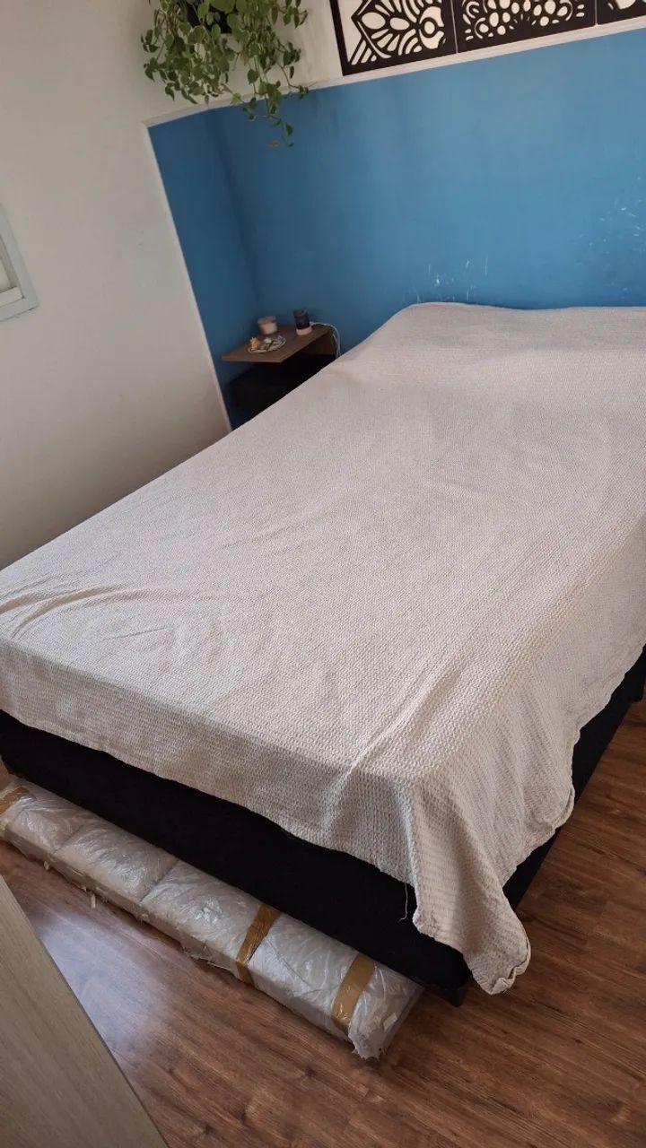 Cama casal box baú
