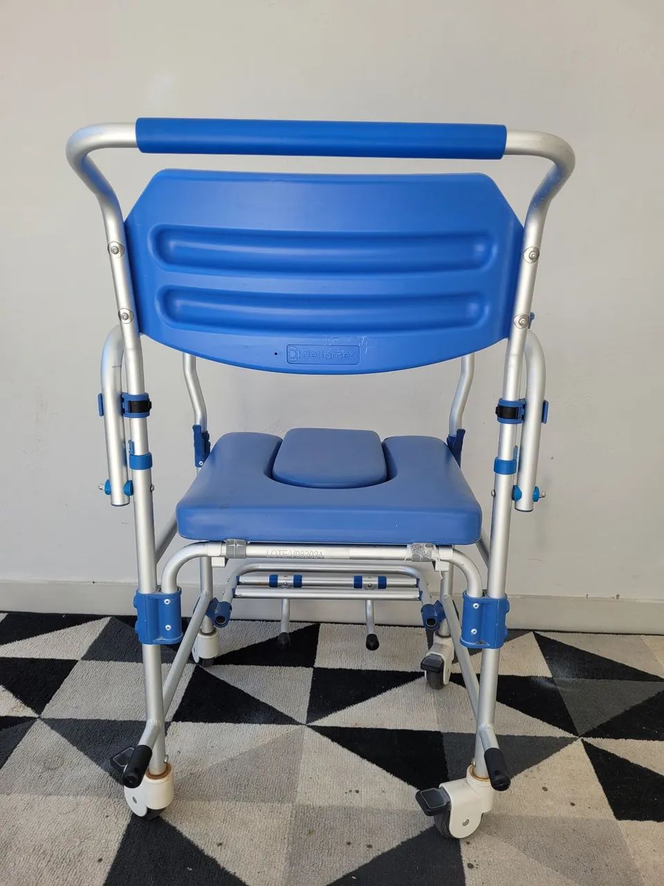 Cadeira de banho em alumínio  - Foto 5