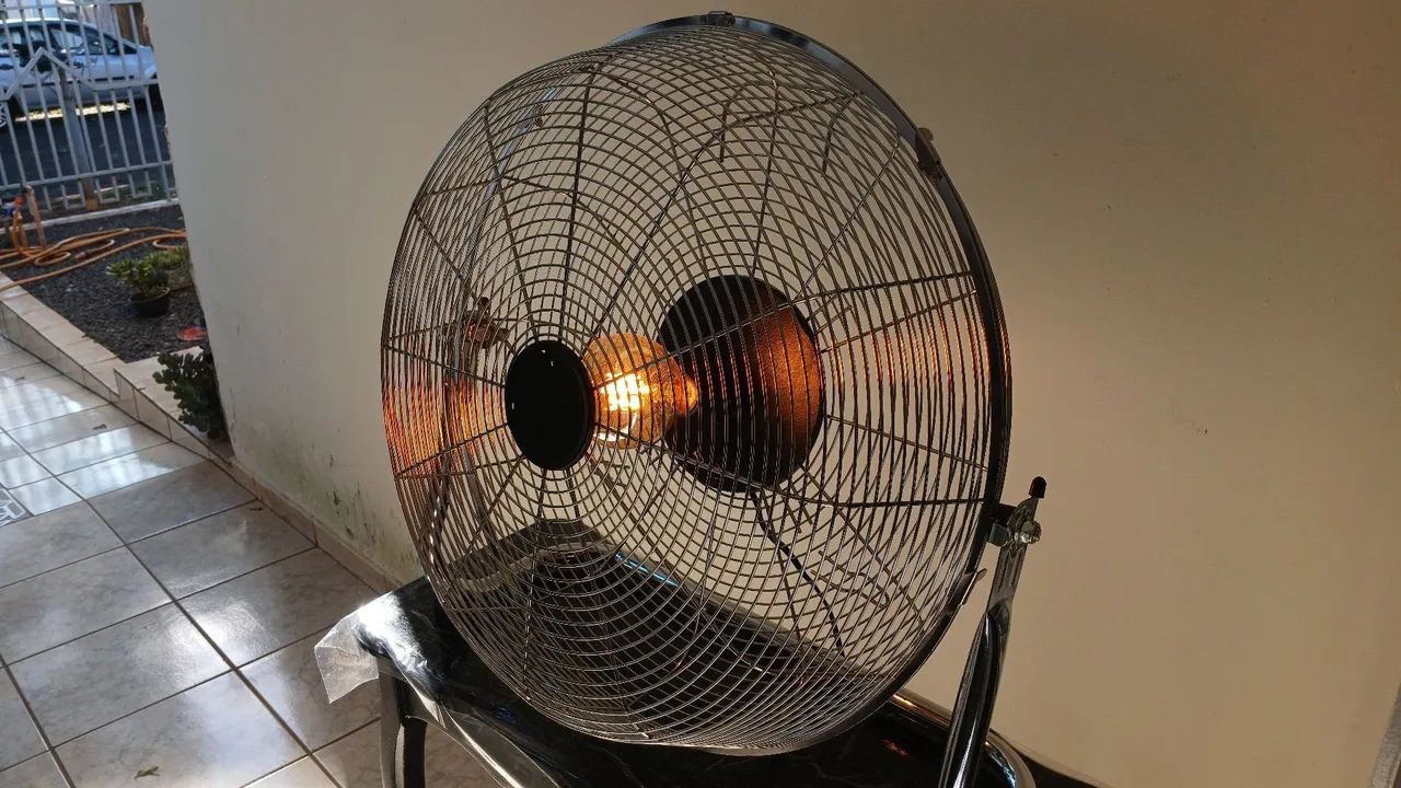 Luminária ventilador cromado 