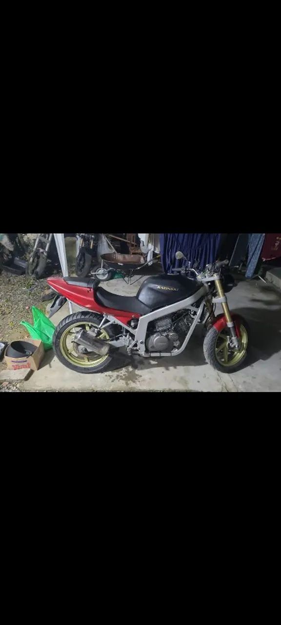 Comet gt250cc esportiva