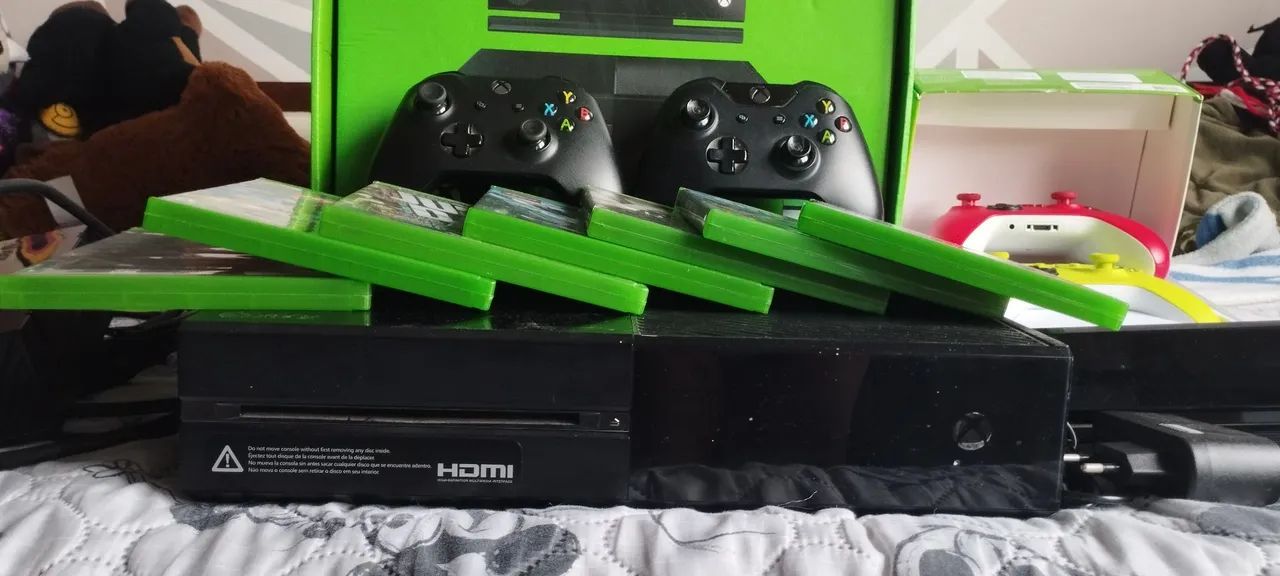 Xbox one usado com manual, Kinect, controles e jogos - Foto 4