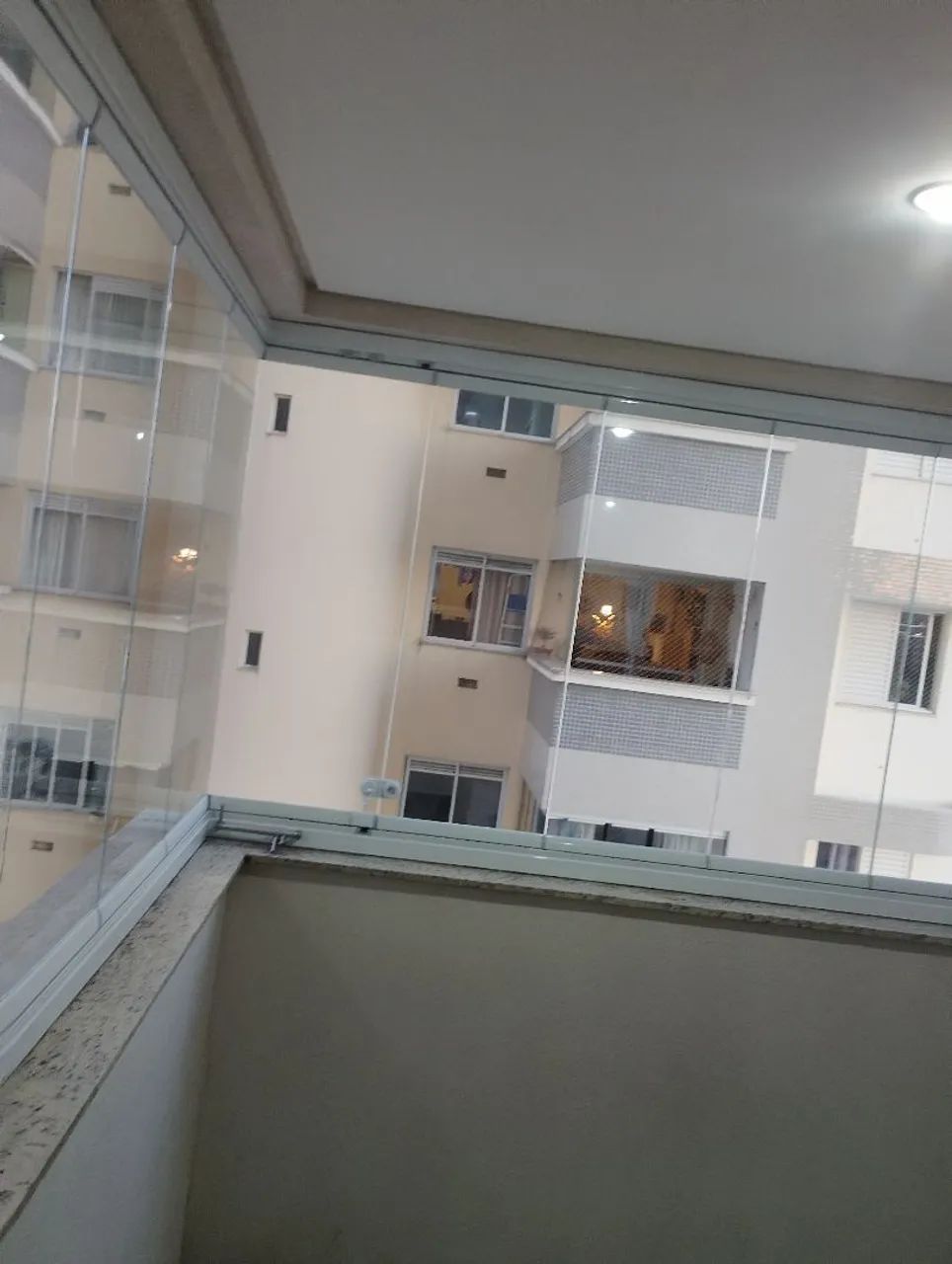 Manutenção de sacadas, instalação, e box de banheiro. - Foto 2