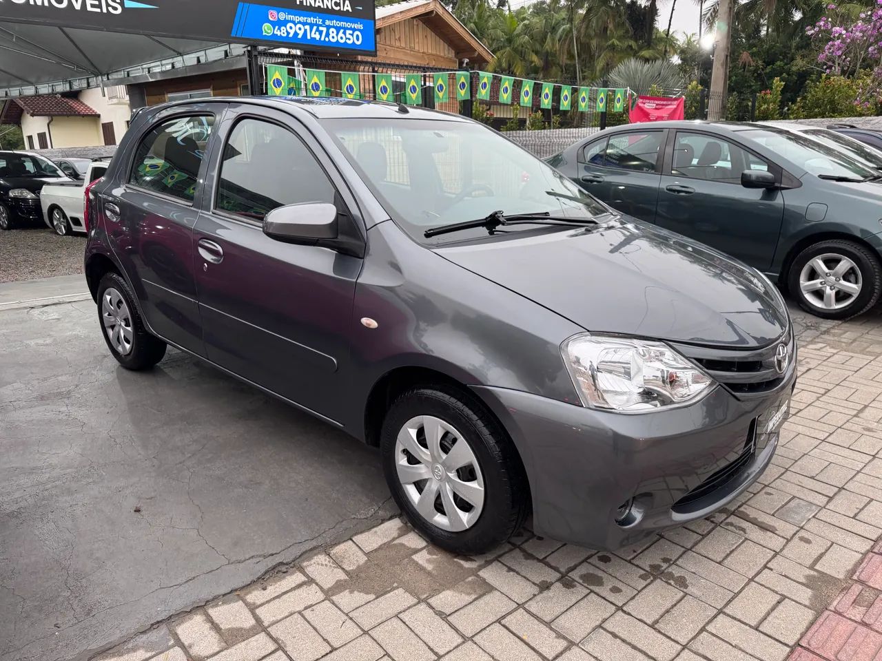 Toyota Etios X 1.3 Flex 16V 5P Mec. 2014 - Foto 3