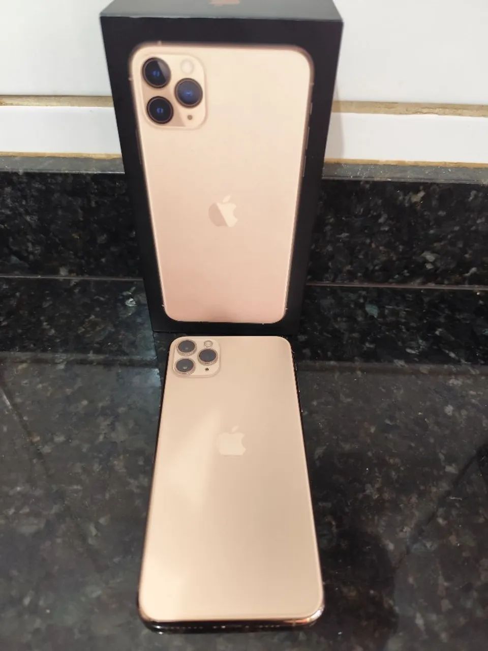 Vendo ou troco iPhone 11 PRO MAX 256GB IMPECÁVEL  - Foto 4