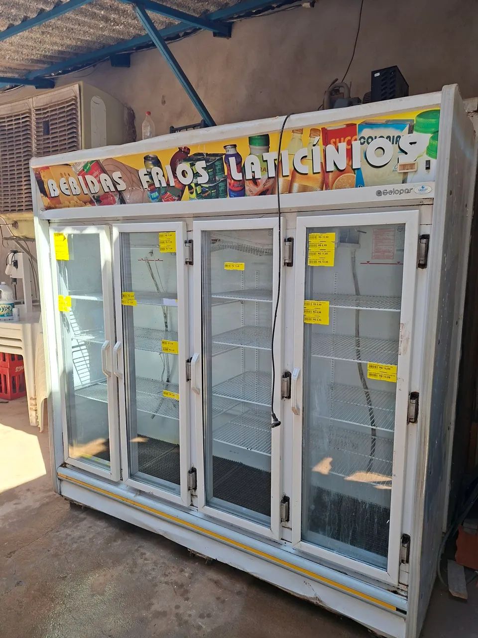 EXPOSITOR REFRIGERADO 4 PORTAS DE VIDRO - À VENDA! - Foto 5